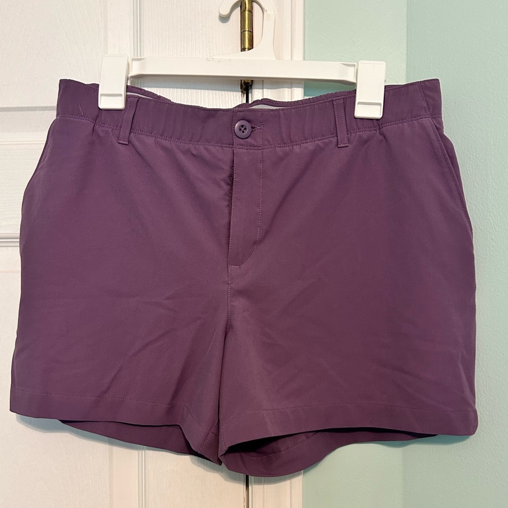 EUC Women’s Under Armor Golf Shorts, size 12